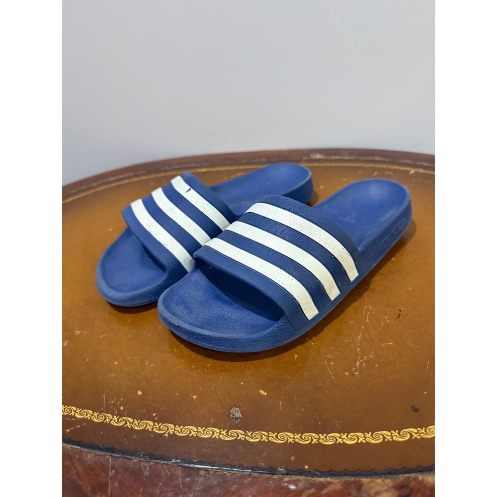 Adidas Adilette Aqua Slides Kids Size 5 Blue Good Condition 3-Stripe Sandals